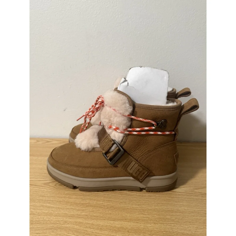 UGG new without